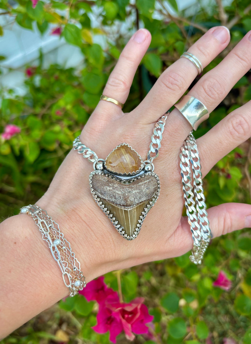 ~•Megalodon Toøth & Rutîle Quartz Statement Necklace•~