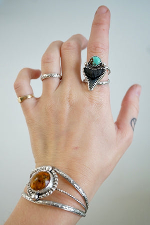 ~ Baja Turquoise & Büll Shark Tooth Ring ~ {Size 8}