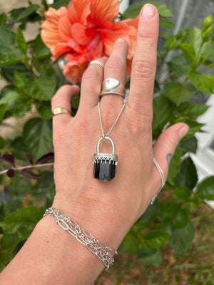 ~•Black Tourmâline Amulet•~ 18” Chain