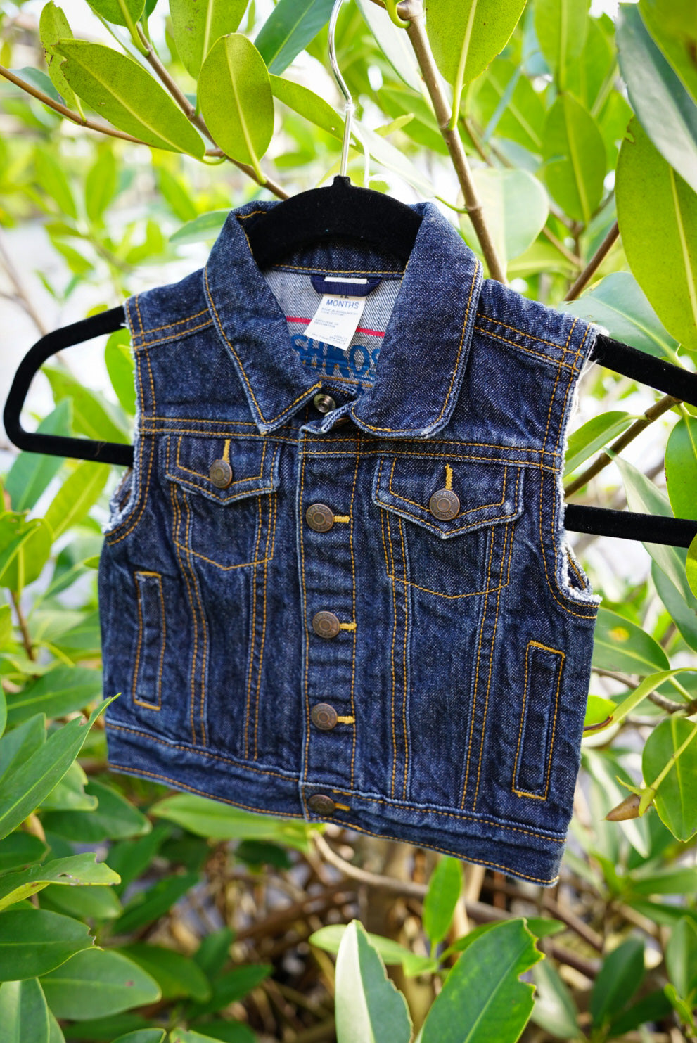 ~•Evergladës Vest•~ 12 Months OshKosh