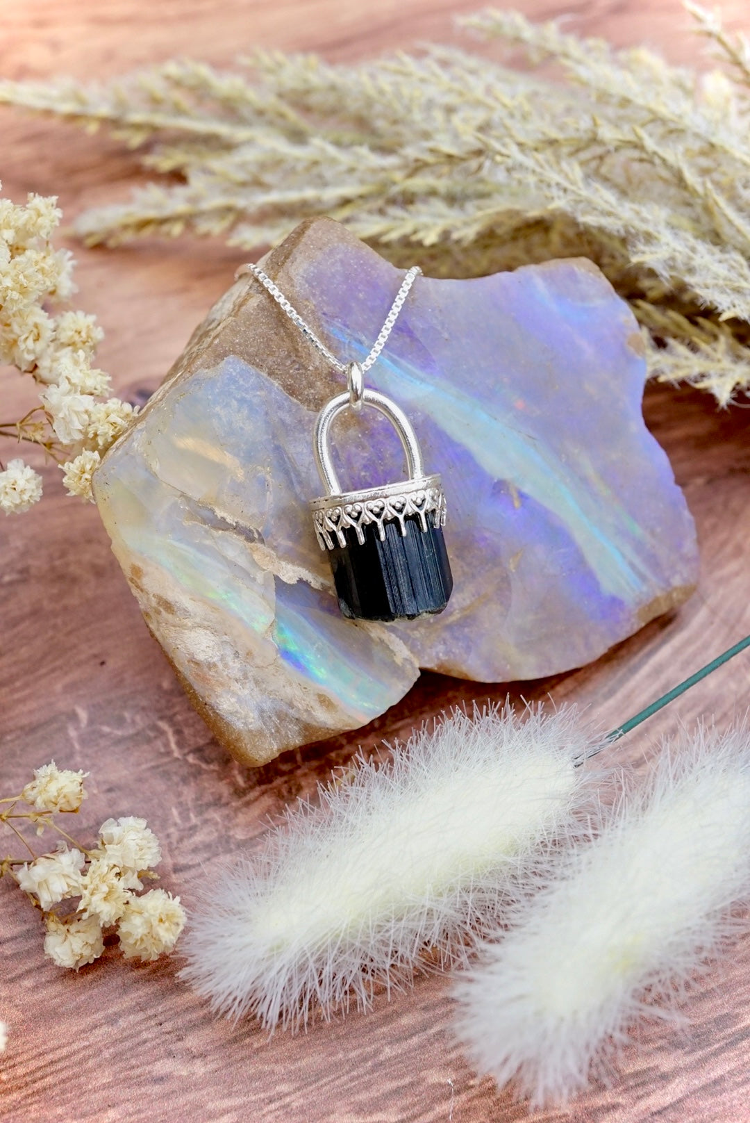 ~•Black Tourmâline Amulet•~ 18” Chain