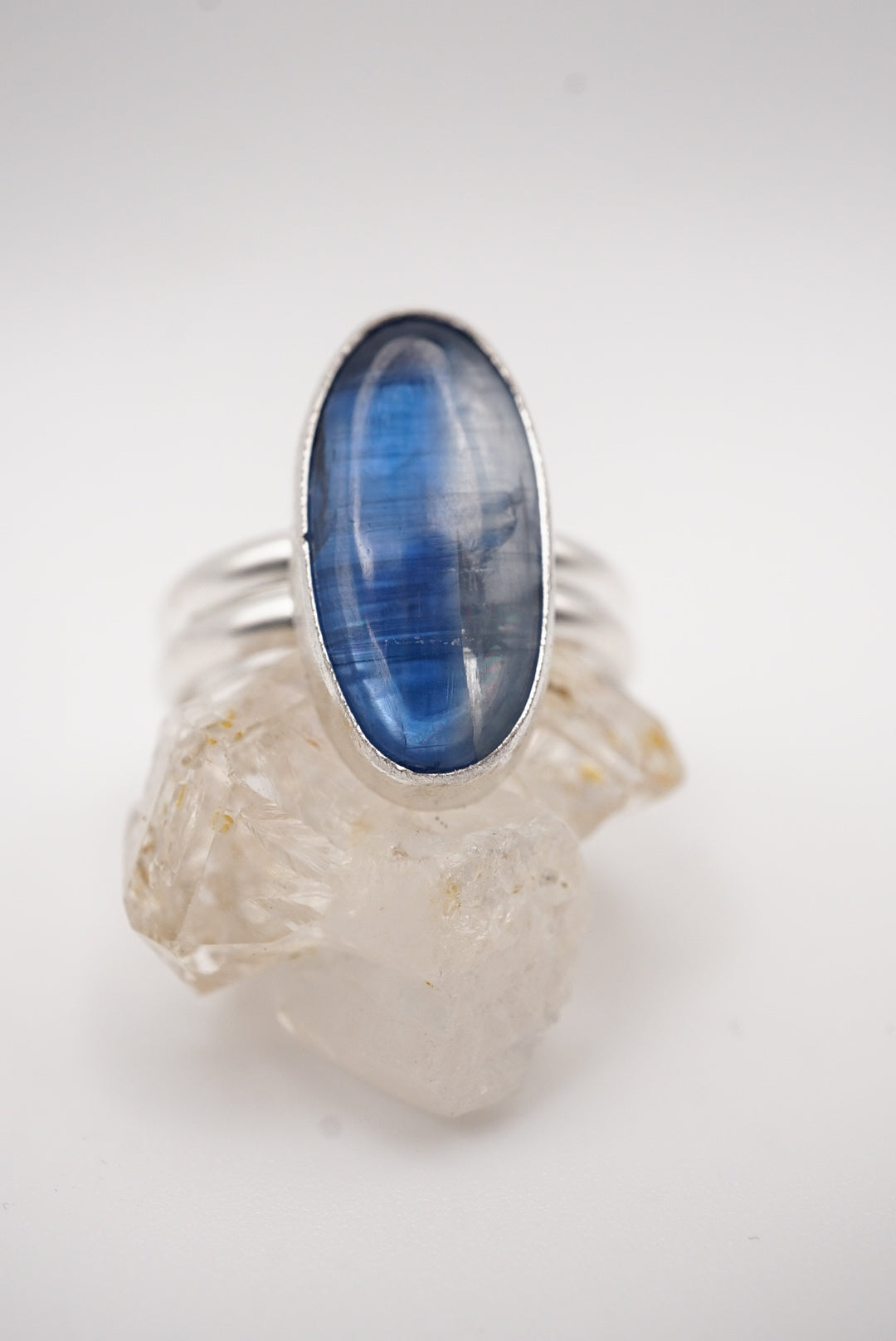 ~Kyanite Goddëss Ring~ Size 10