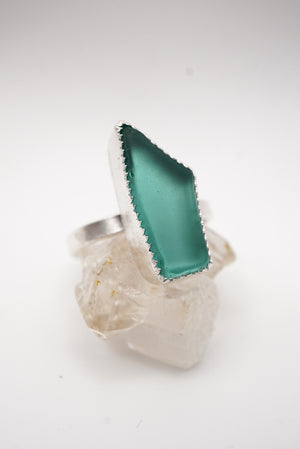 ~Vivid Blue SeäGlass Ring~ Size 9.5