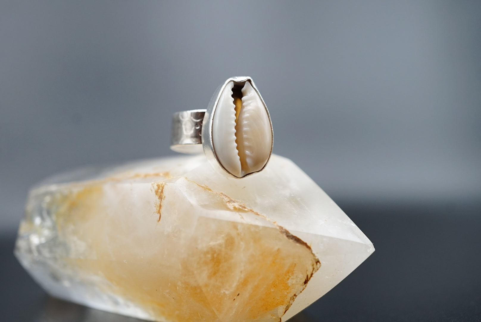 ~Cowrie Shell Ring~ Size 5.5