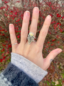 ~Ethiopian Welo Opal & Bull Shark Tooth Ring~ {Size 6}