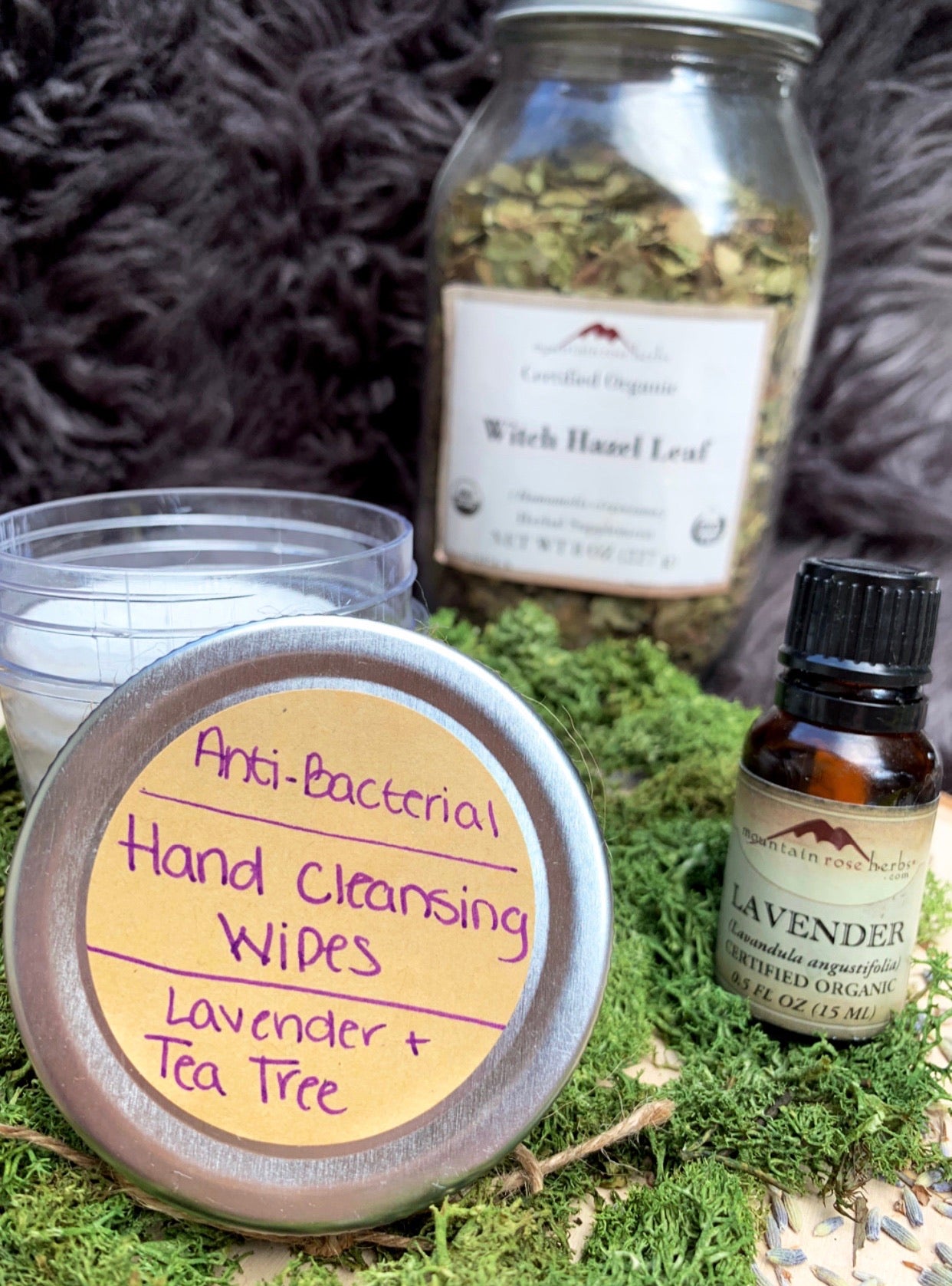 ~ Hand-Sanîtizer // Anti-Bacterial ~ Lavender + Tëa Tree Oil