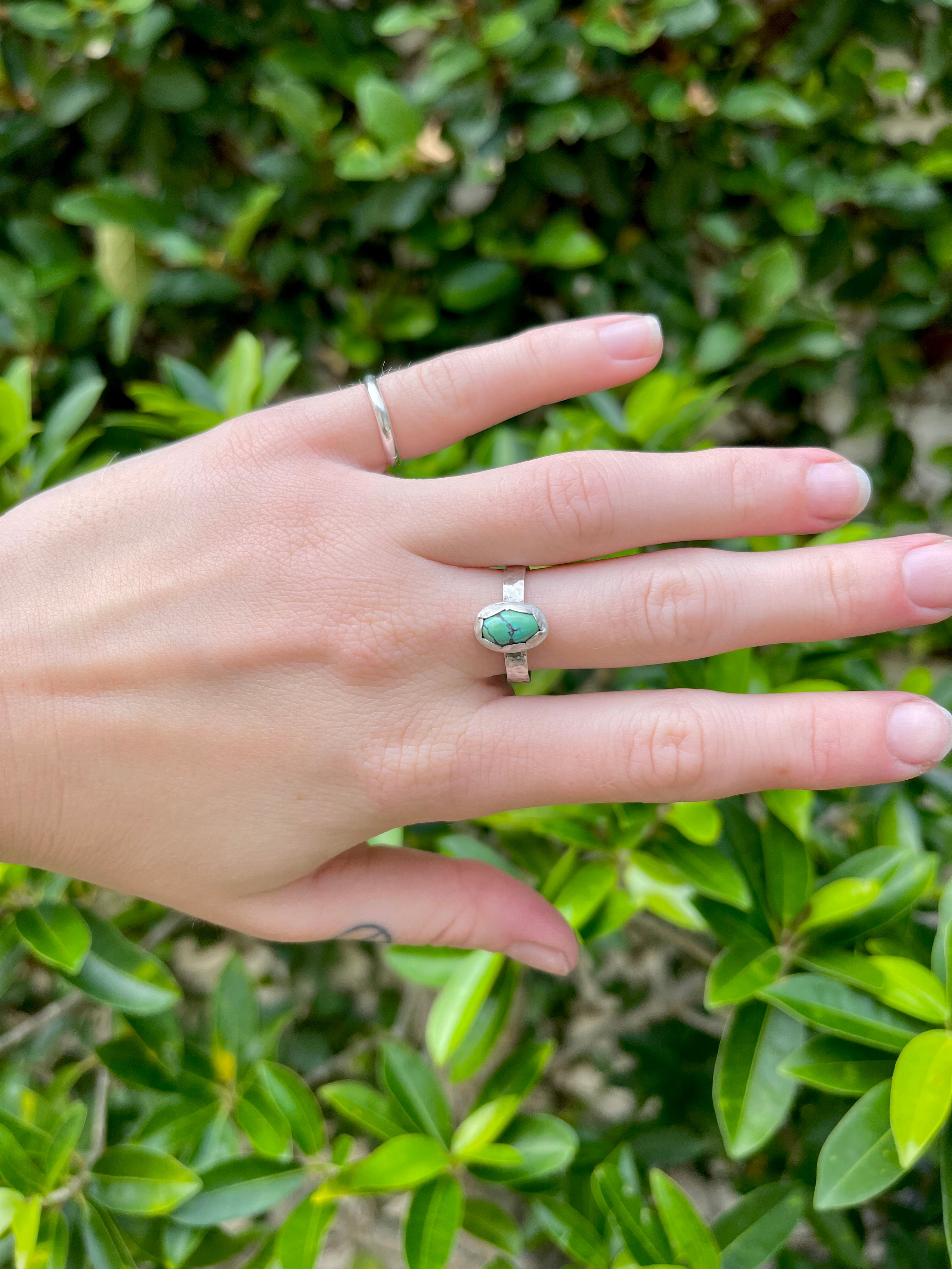 ~Blue Moön Turquoise Ring~ {Size 6}