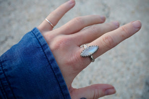 ~Rainböw Moønstone Ring~ {Size 8.5}