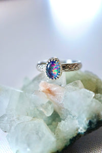 ~Bläck Opal Ring~ {Size 8} Rainbow Flash